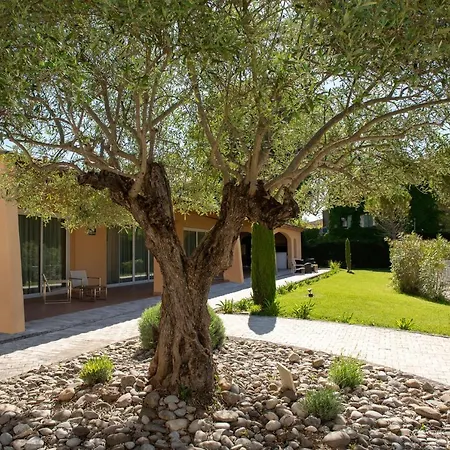 Novotel Pont De L'arc Ξενοδοχείο 4*